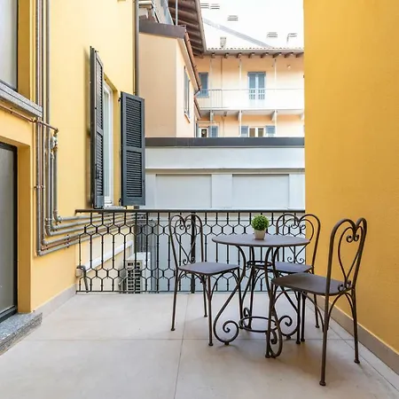 Cavour 51 * Lecco