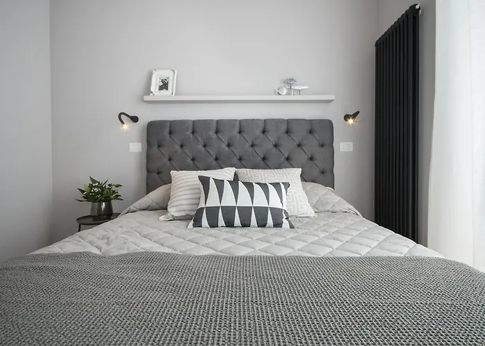 Cavour 51 Апартаменты *
